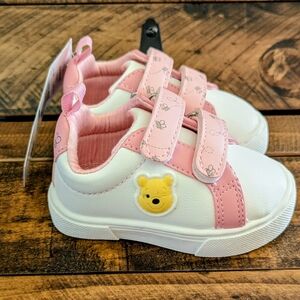 Disney Winnie the Pooh Baby Girl Sneaker Size 4 Bear Slip On with Hook and Loop